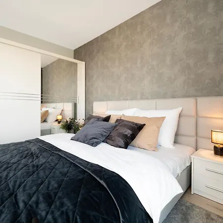 Grand I Premium 3-Room Apart With Parking I 2 Bathrooms I Terrace