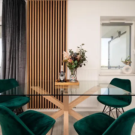 Grand I Premium 3-Room Apart With Parking I 2 Bathrooms I Terrace *