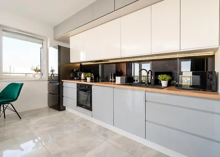 Kopcinskiego - Z Parkingiem I Dwoma Lazienkami Daire *