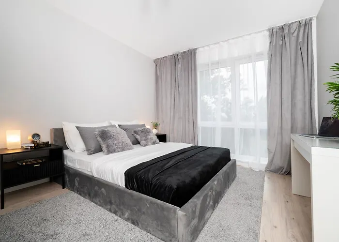 Kopcinskiego - Z Parkingiem I Dwoma Lazienkami * وودج